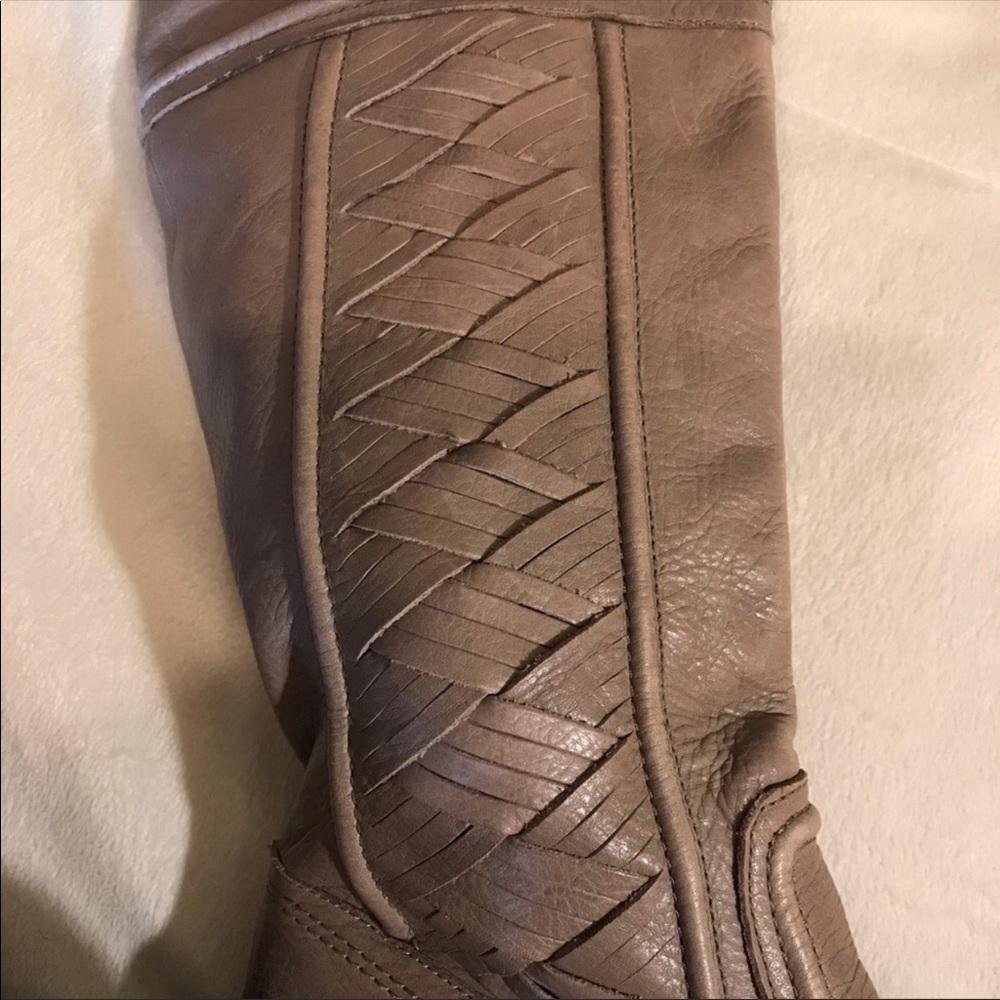 Fossil | Tall leather boots stacked heel size 8 - Picture 8 of 8